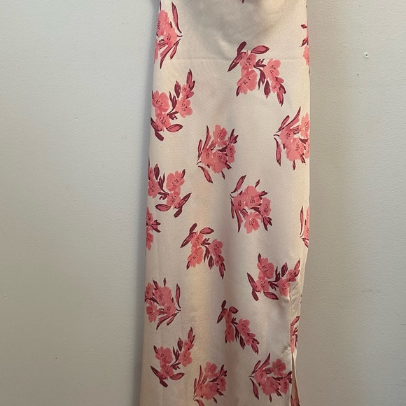 Princess Polly - GIGI MIDI SUN DRESS in CREAM / PINK FLORAL - Picture 4 of 7